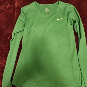 Nike dri-fi shirt
